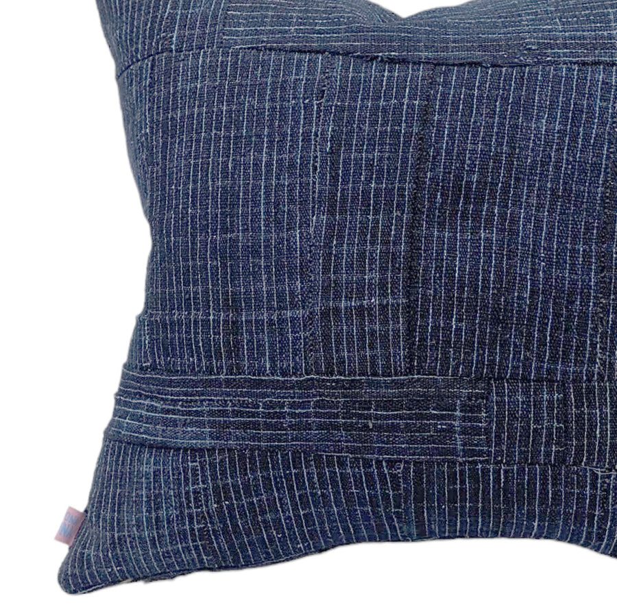 Iggi Pillow - Vintage Hausa Indigo
