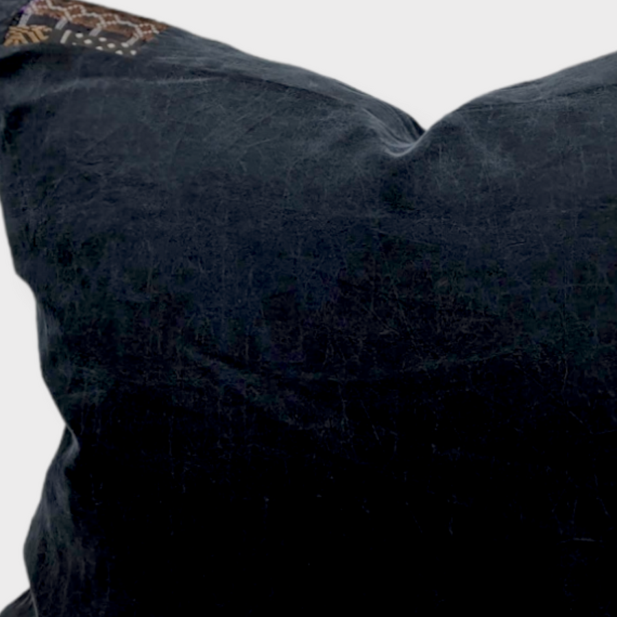 Idra Pillow - piecework fragments futon cotton indigo black